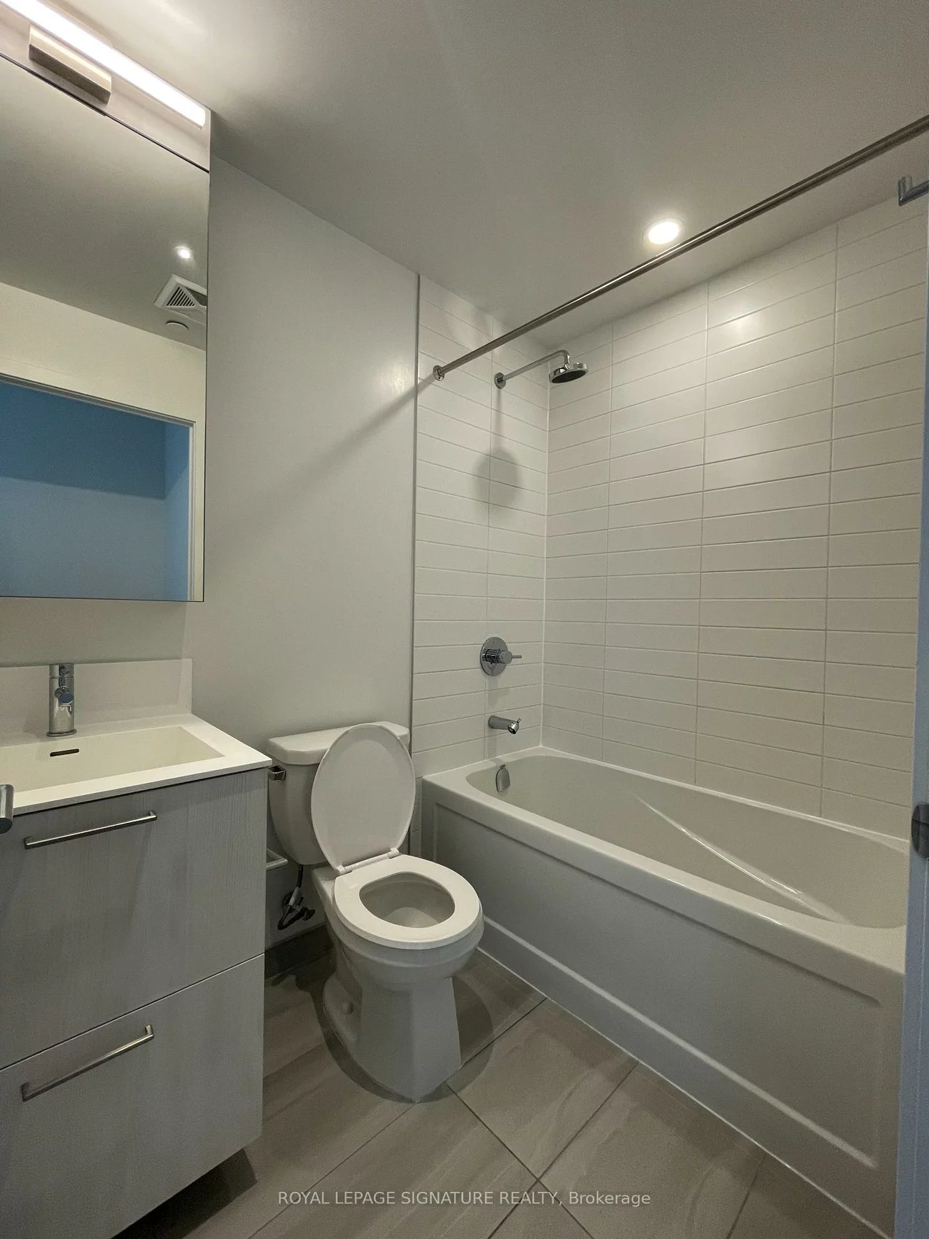 40, Lagerfeld, Northwest Brampton, Brampton