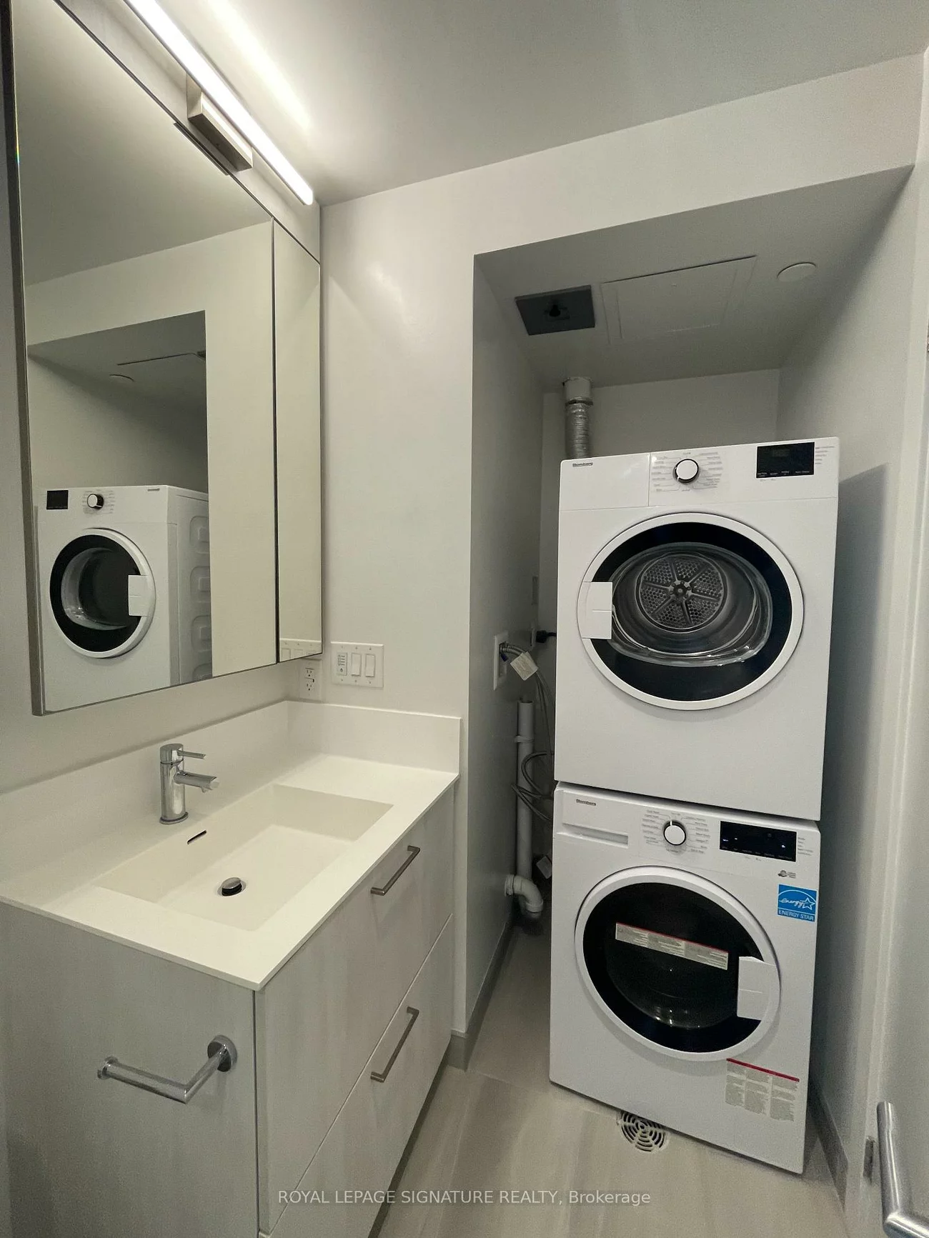 40, Lagerfeld, Northwest Brampton, Brampton