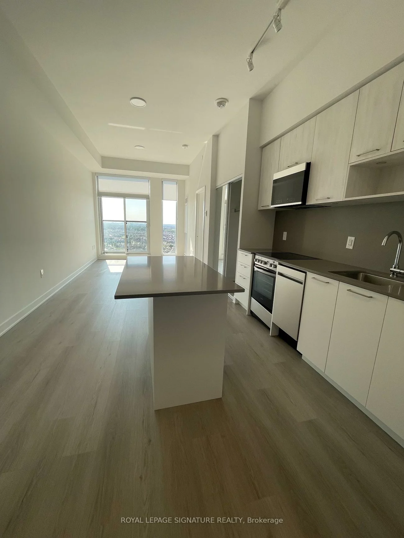 40, Lagerfeld, Northwest Brampton, Brampton