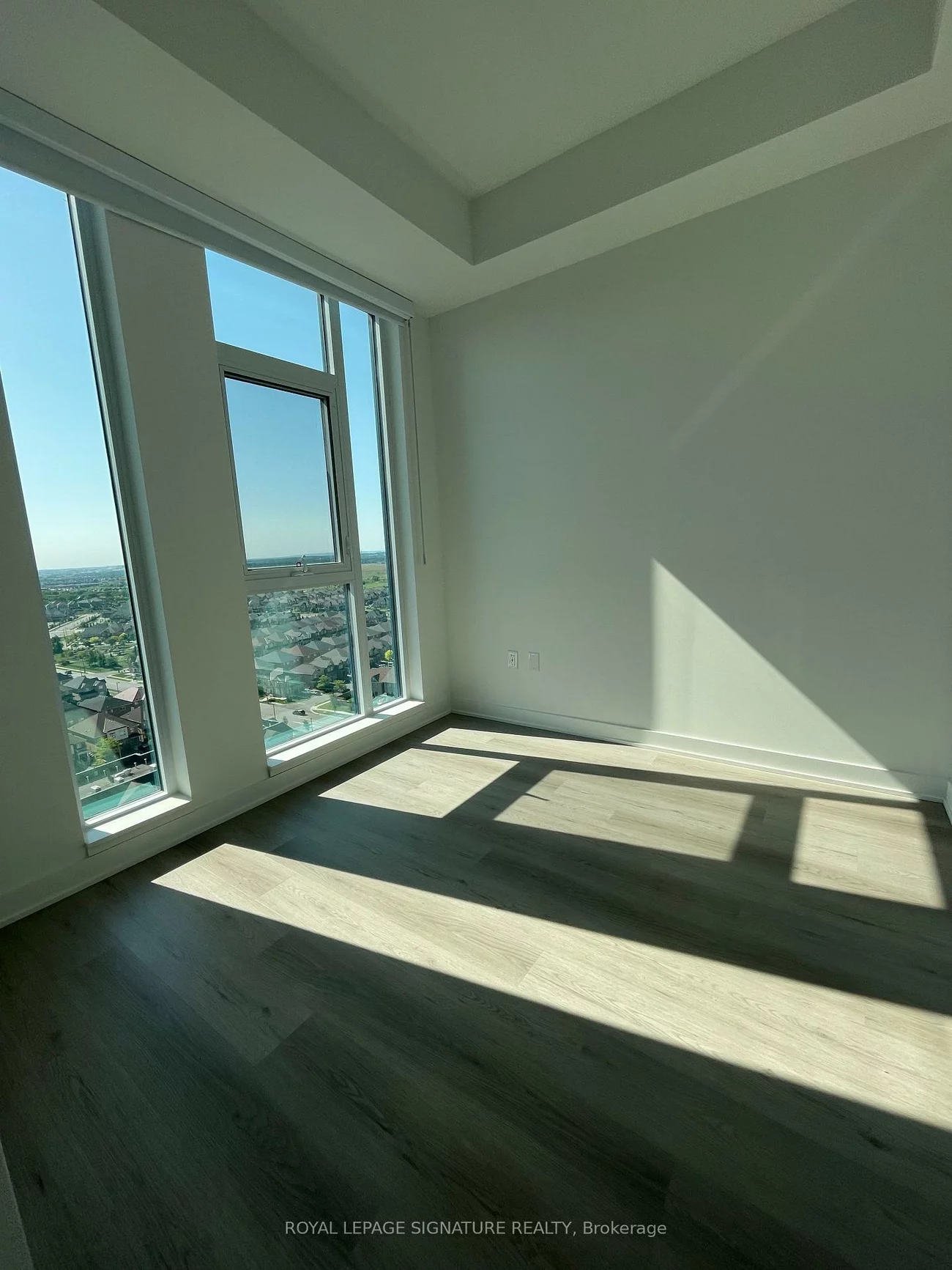 40, Lagerfeld, Northwest Brampton, Brampton