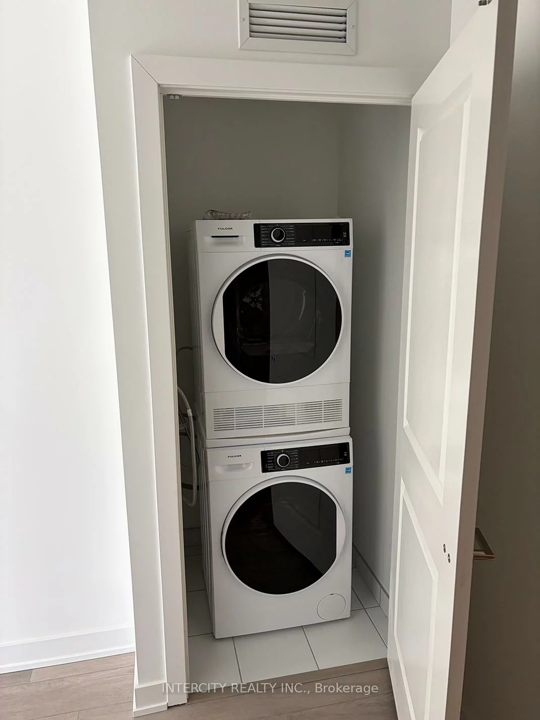 15, Skyridge, Bram East, Brampton