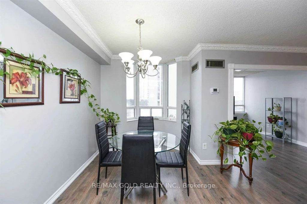 5, Lisa, Queen Street Corridor, Brampton