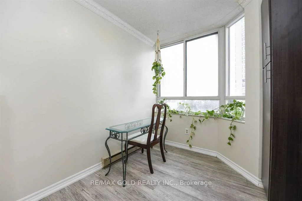 5, Lisa, Queen Street Corridor, Brampton