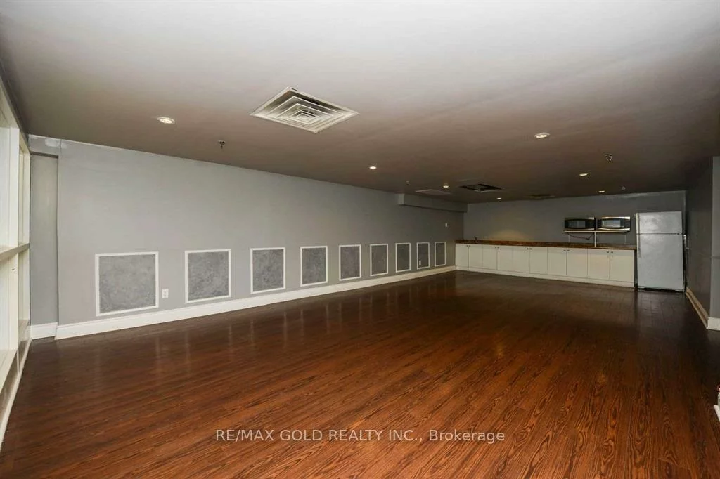 5, Lisa, Queen Street Corridor, Brampton