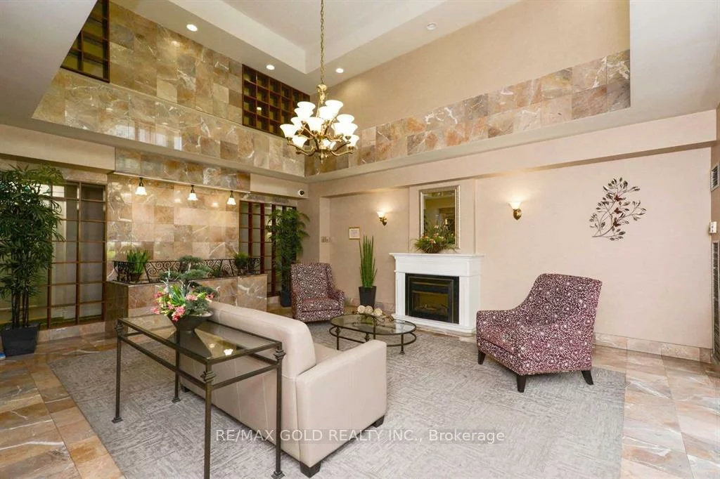 5, Lisa, Queen Street Corridor, Brampton