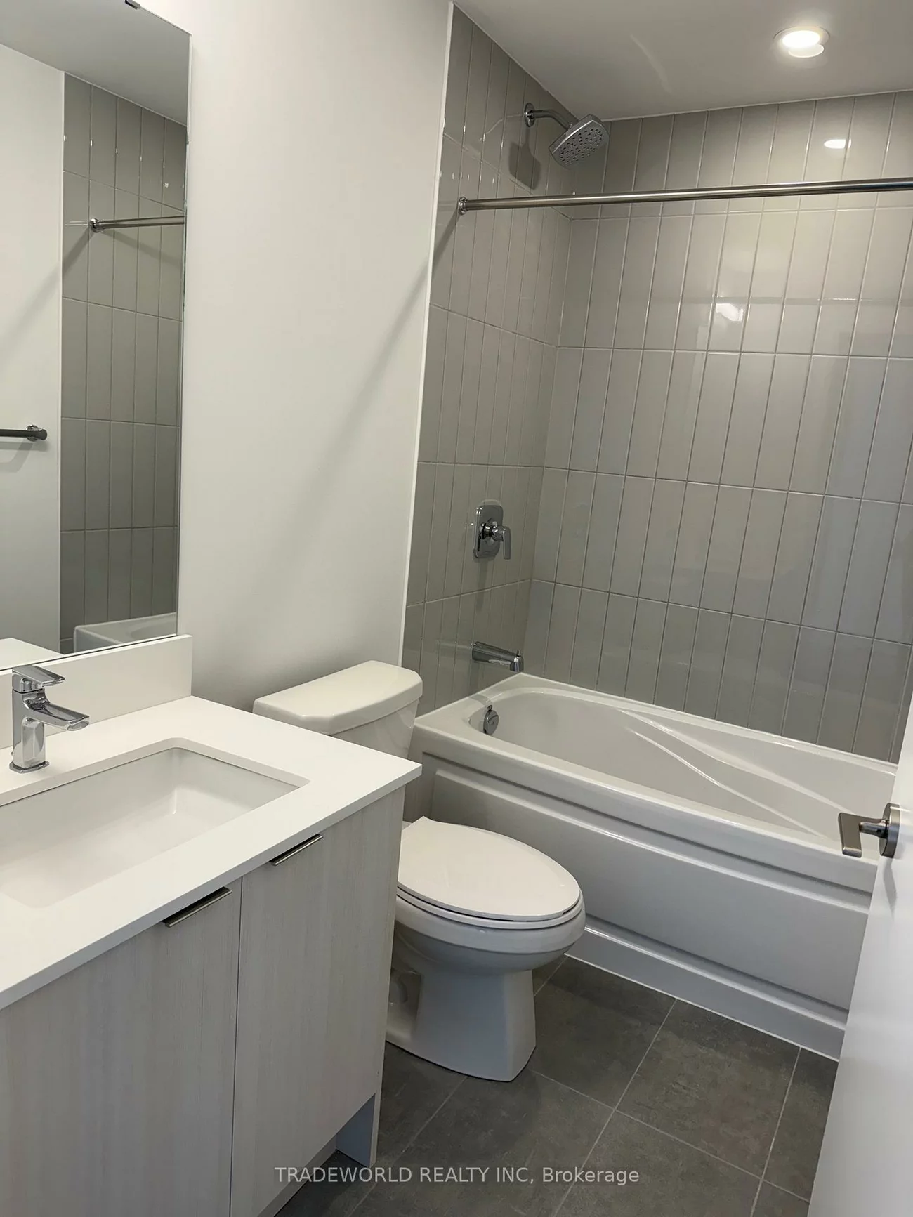 225, Malta, Fletcher's Creek South, Brampton