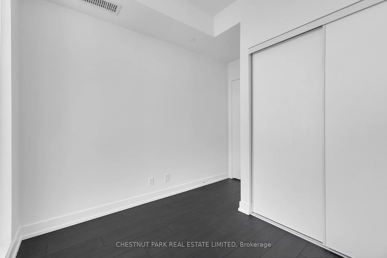 215, Veterans, Northwest Brampton, Brampton