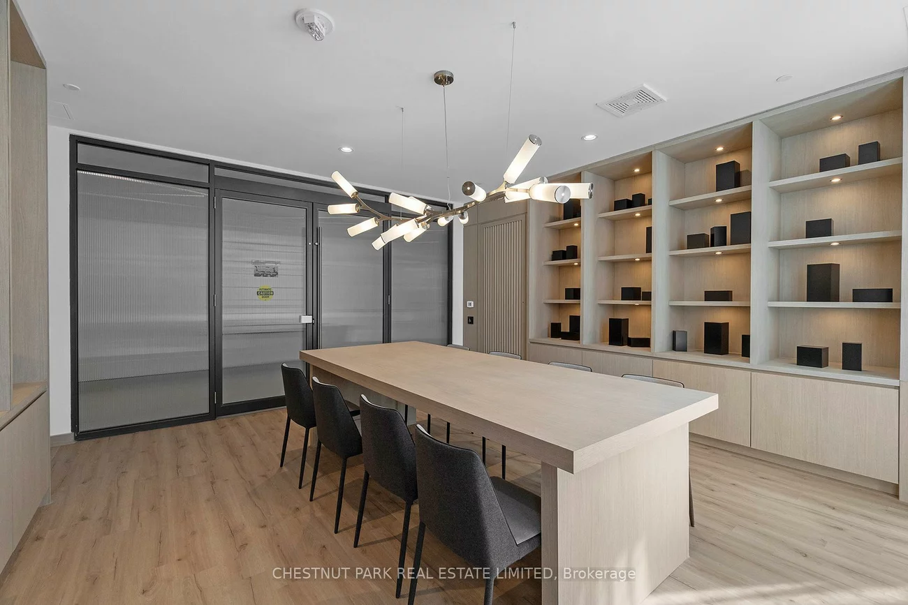 215, Veterans, Northwest Brampton, Brampton