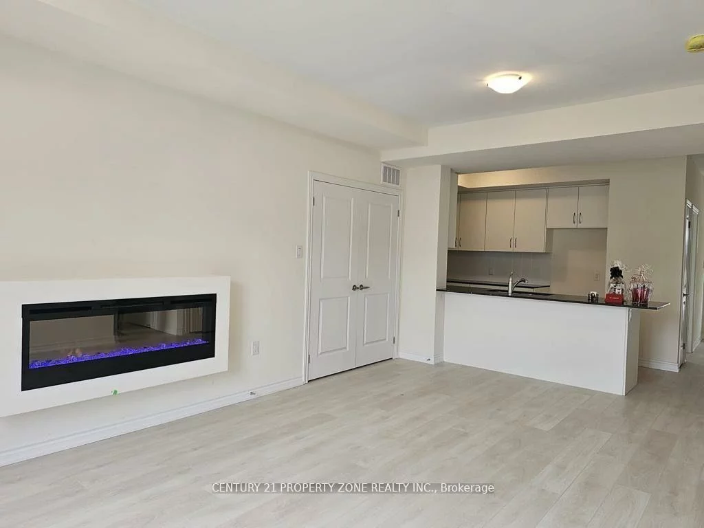 25, Knotsberry, Bram West, Brampton