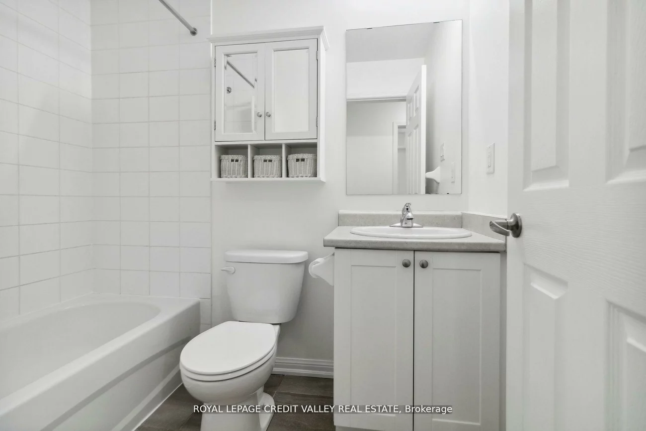 250, Sunny Meadow, Sandringham-Wellington, Brampton