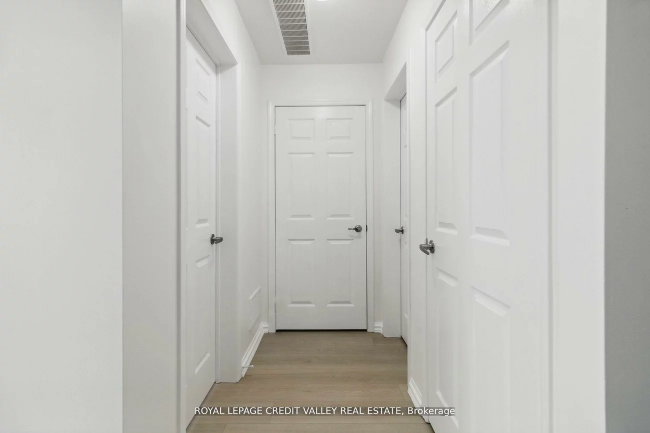 250, Sunny Meadow, Sandringham-Wellington, Brampton