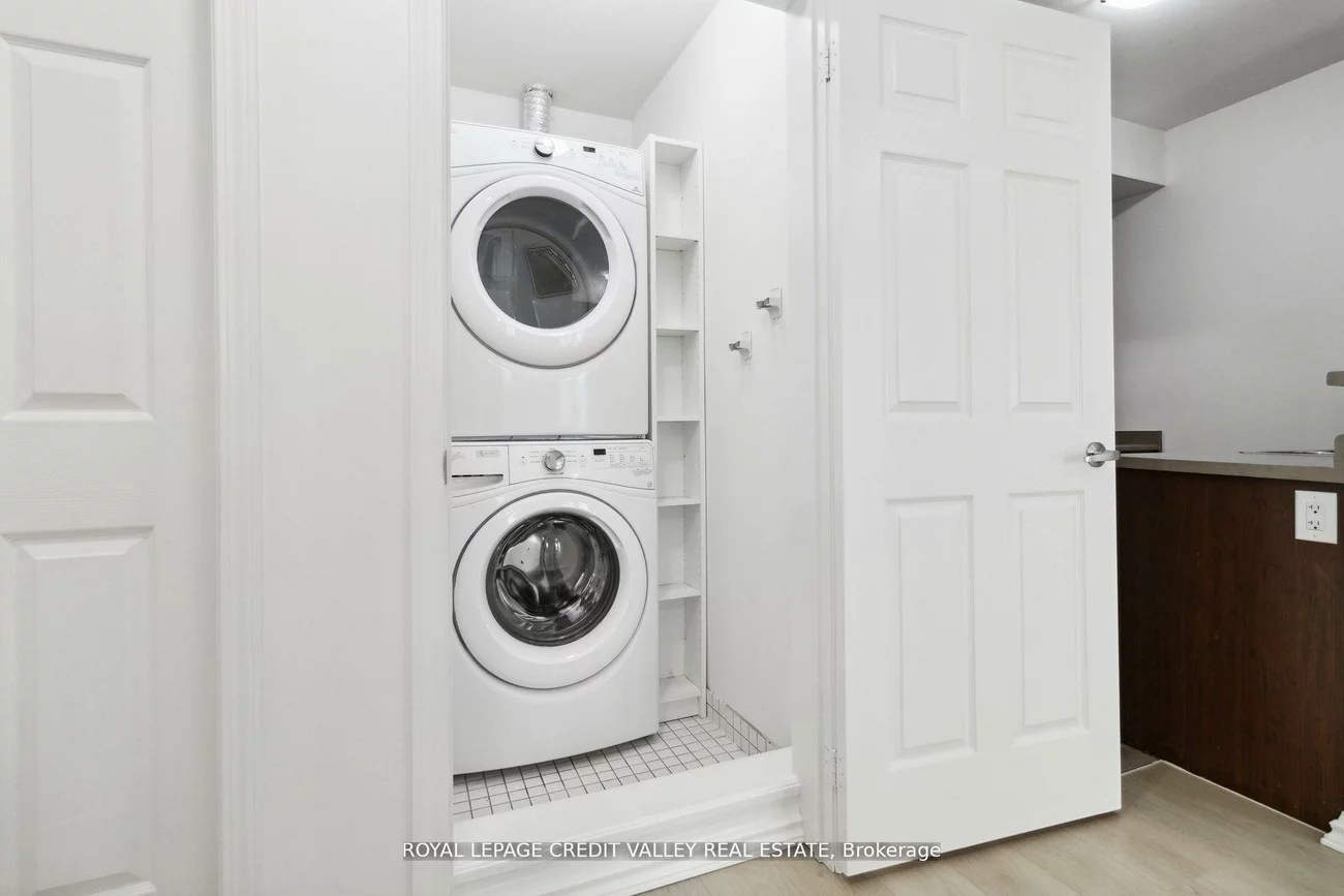 250, Sunny Meadow, Sandringham-Wellington, Brampton