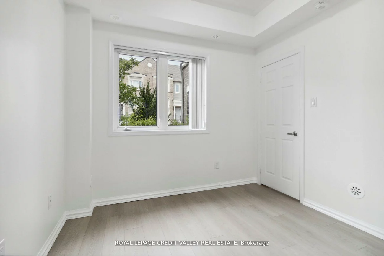 250, Sunny Meadow, Sandringham-Wellington, Brampton