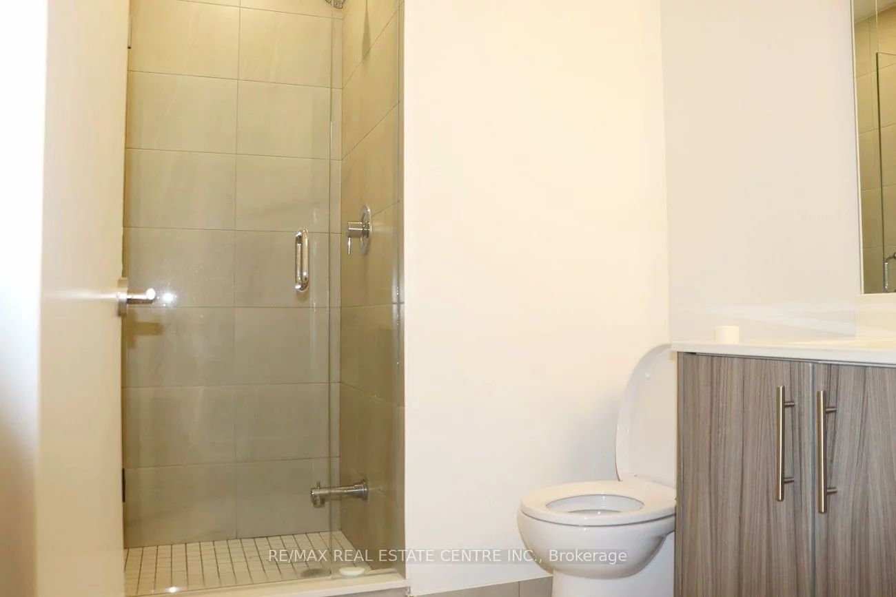 225, Veterans, Northwest Brampton, Brampton