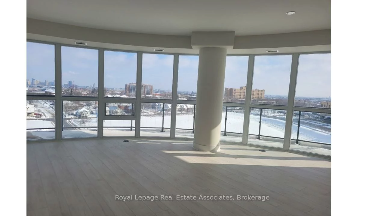 15, Lynch, Downtown Brampton, Brampton