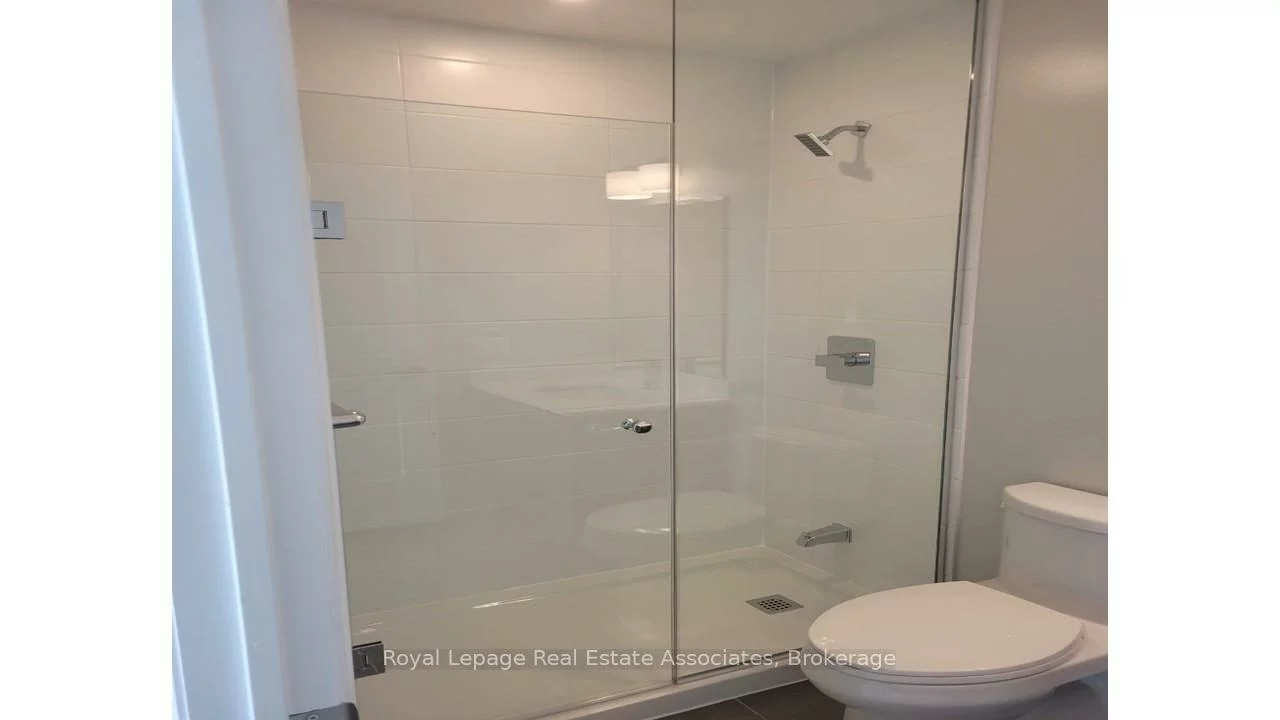 15, Lynch, Downtown Brampton, Brampton