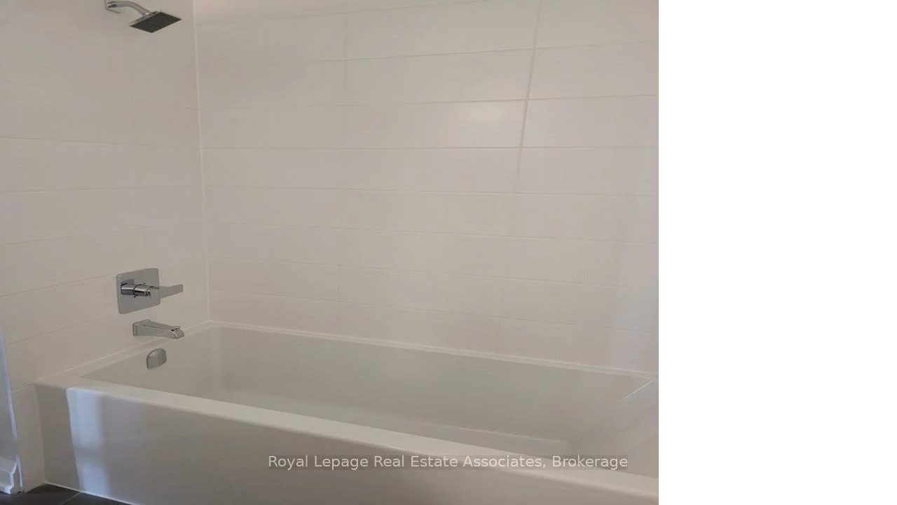 15, Lynch, Downtown Brampton, Brampton