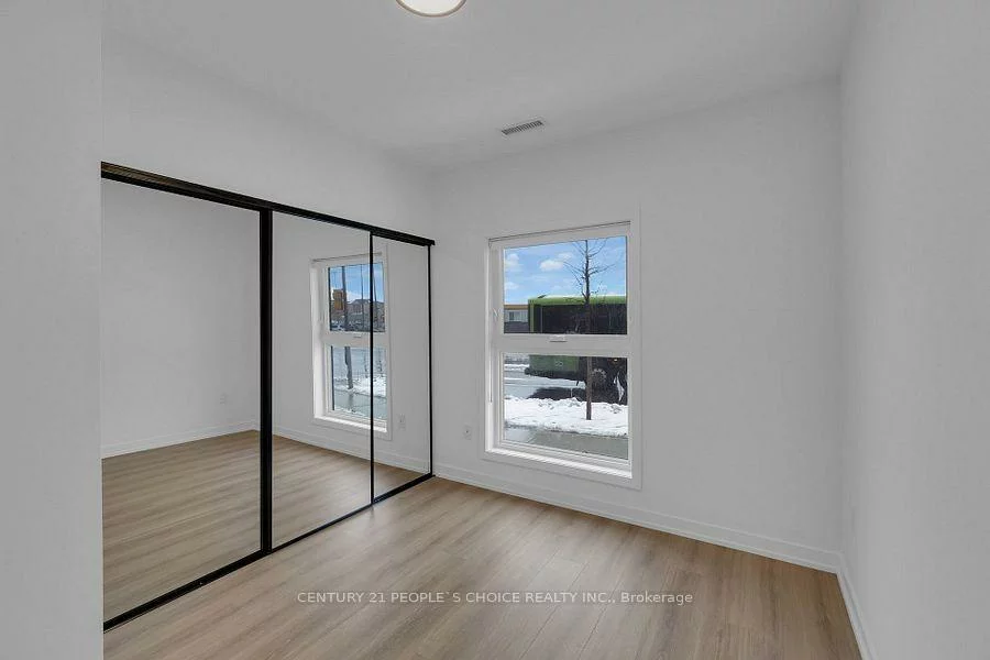 20, Lagerfeld, Northwest Brampton, Brampton