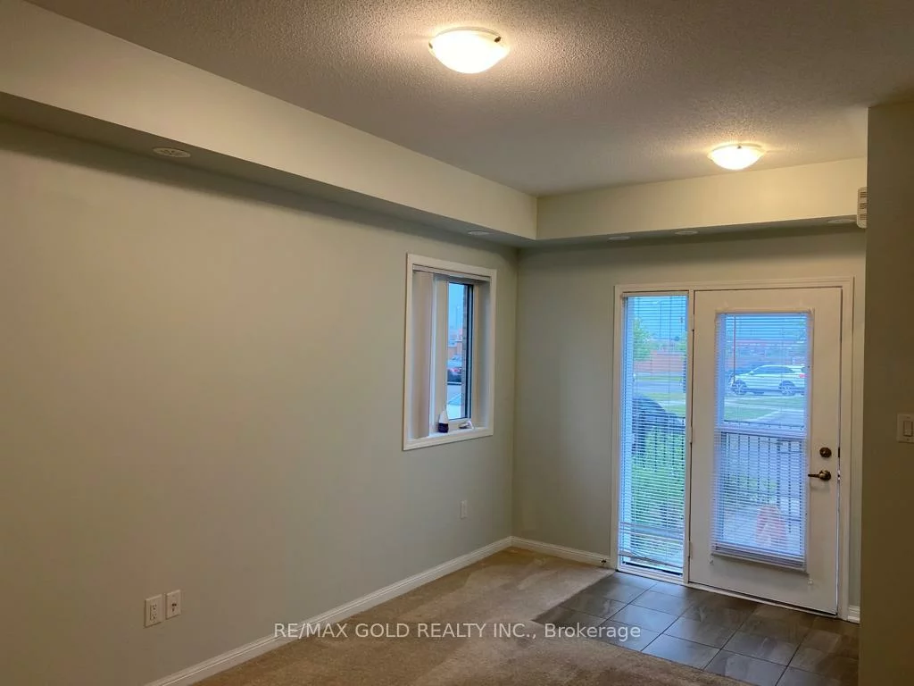 250, Sunny Meadow, Sandringham-Wellington, Brampton