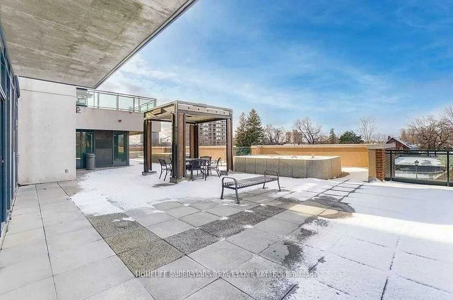 100, John, Downtown Brampton, Brampton