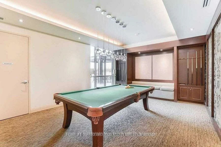 100, John, Downtown Brampton, Brampton