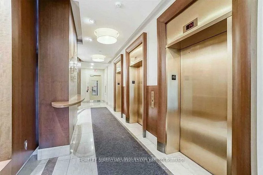 100, John, Downtown Brampton, Brampton