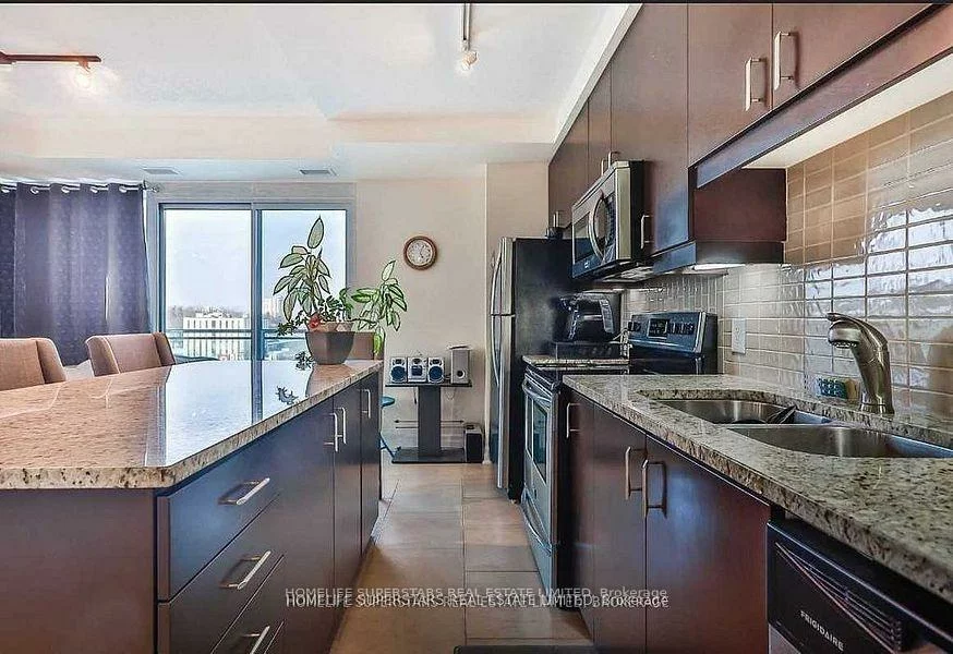 100, John, Downtown Brampton, Brampton