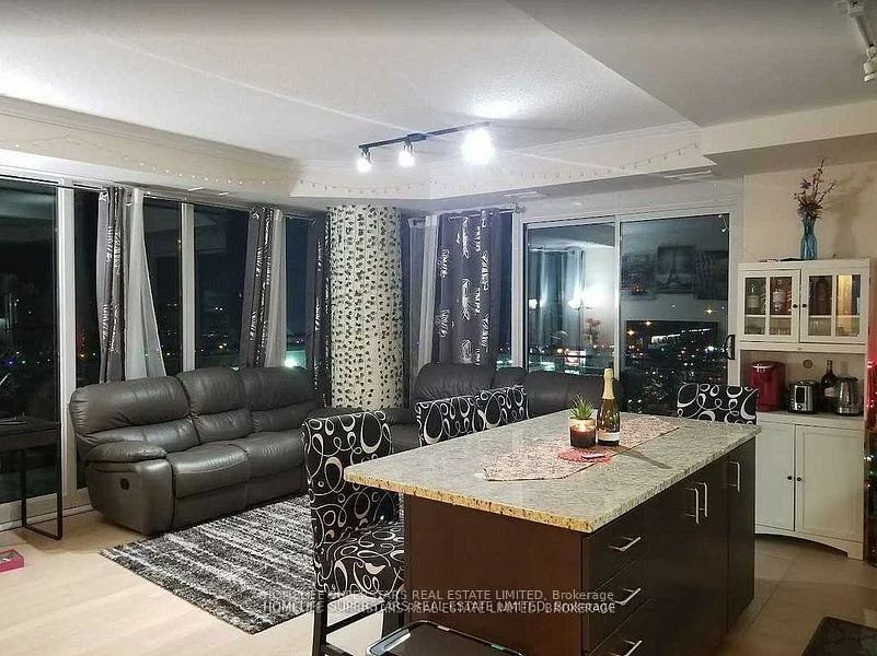 100, John, Downtown Brampton, Brampton