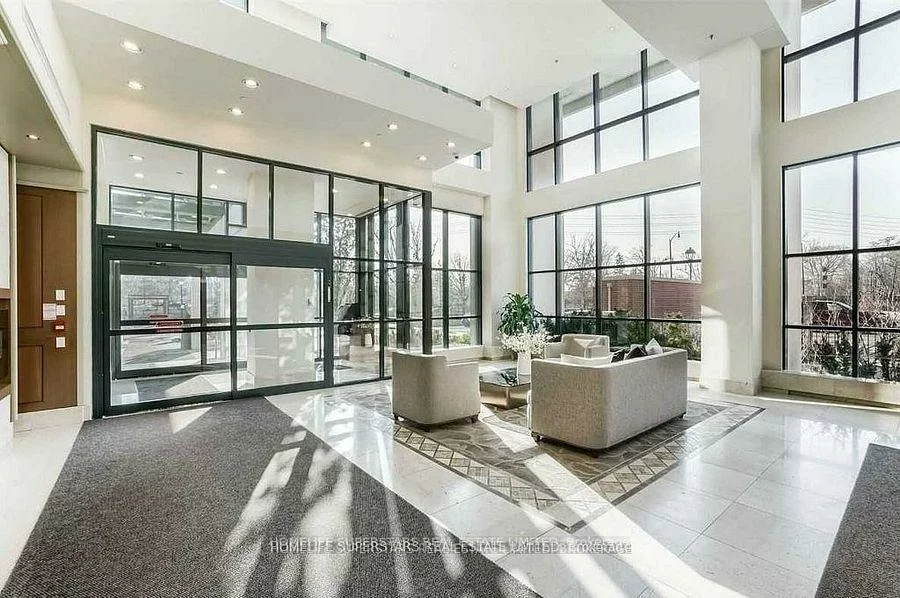 100, John, Downtown Brampton, Brampton