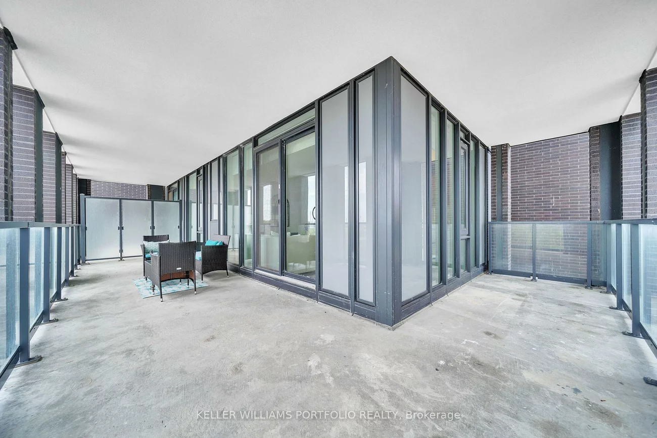 215, Veterans, Brampton West, Brampton