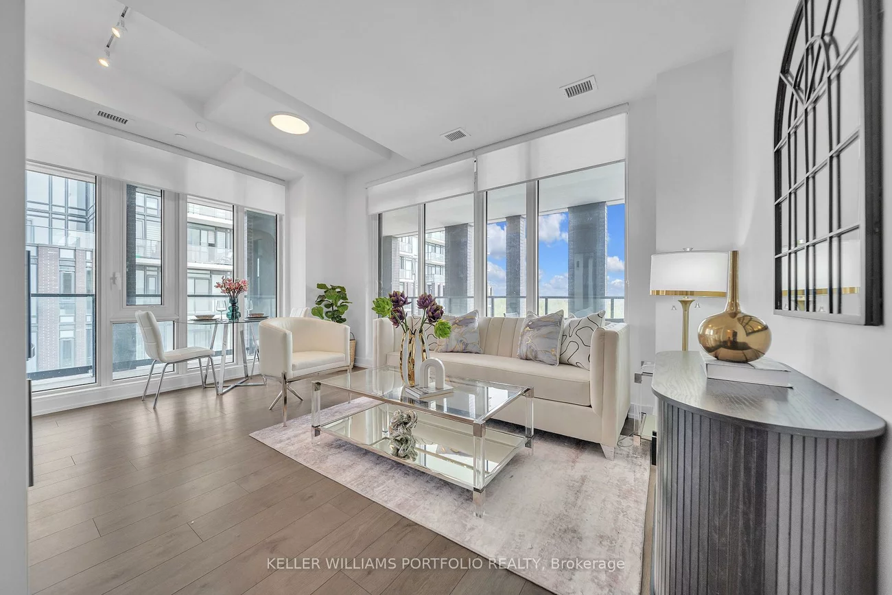 215, Veterans, Brampton West, Brampton