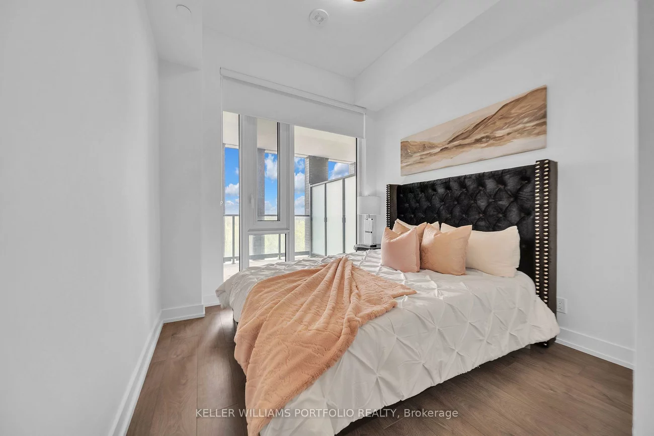 215, Veterans, Brampton West, Brampton