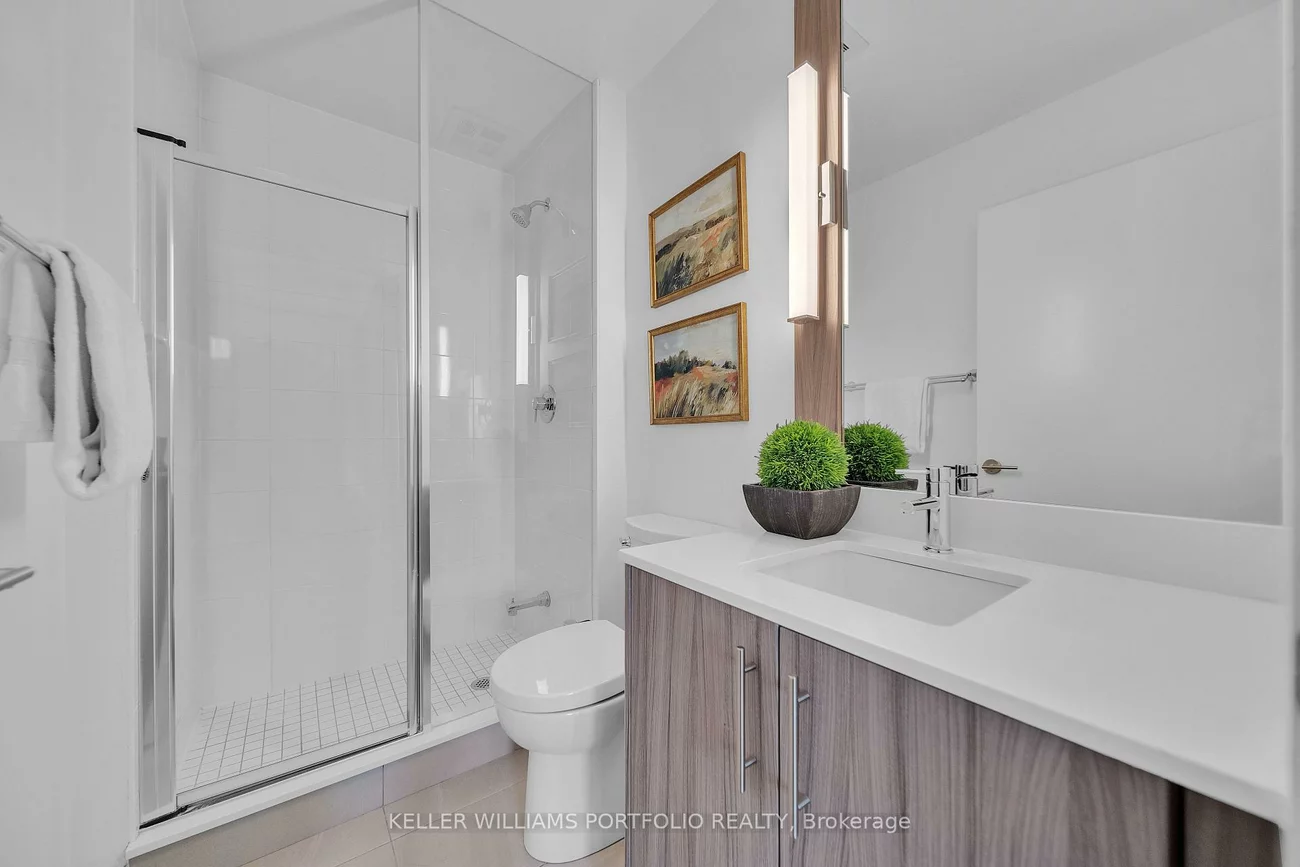 215, Veterans, Brampton West, Brampton