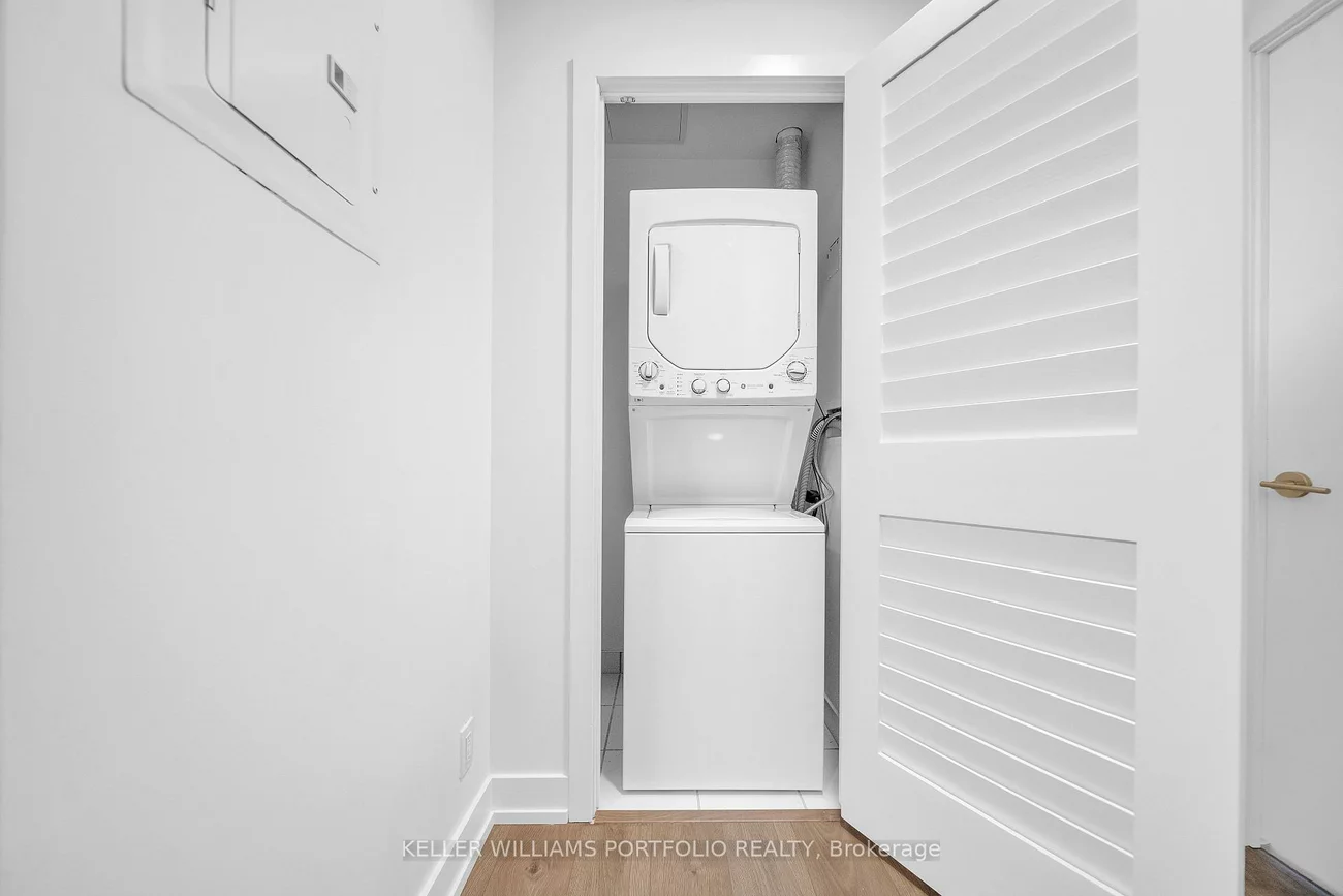 215, Veterans, Brampton West, Brampton