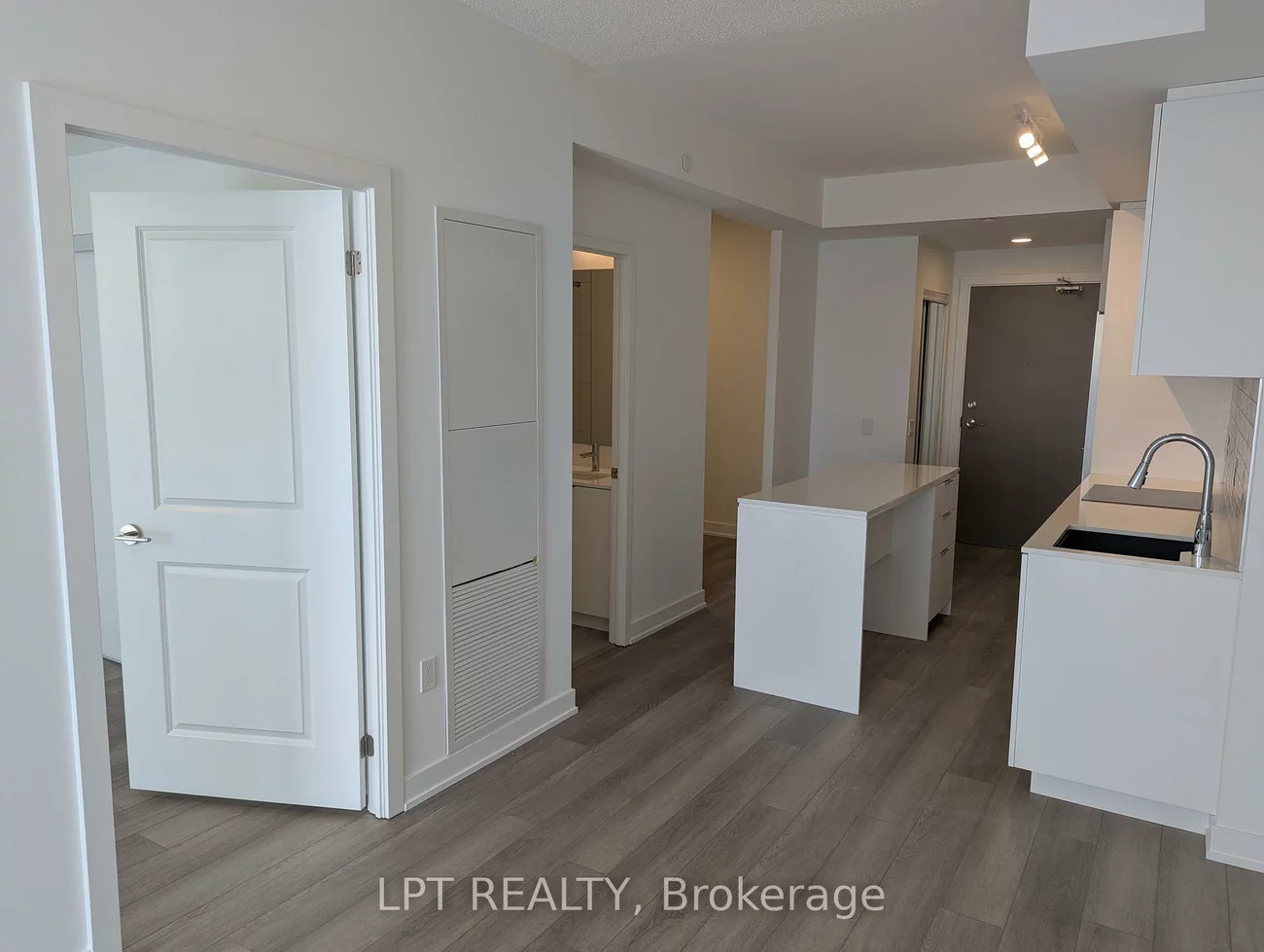 15, Skyridge, Bram East, Brampton