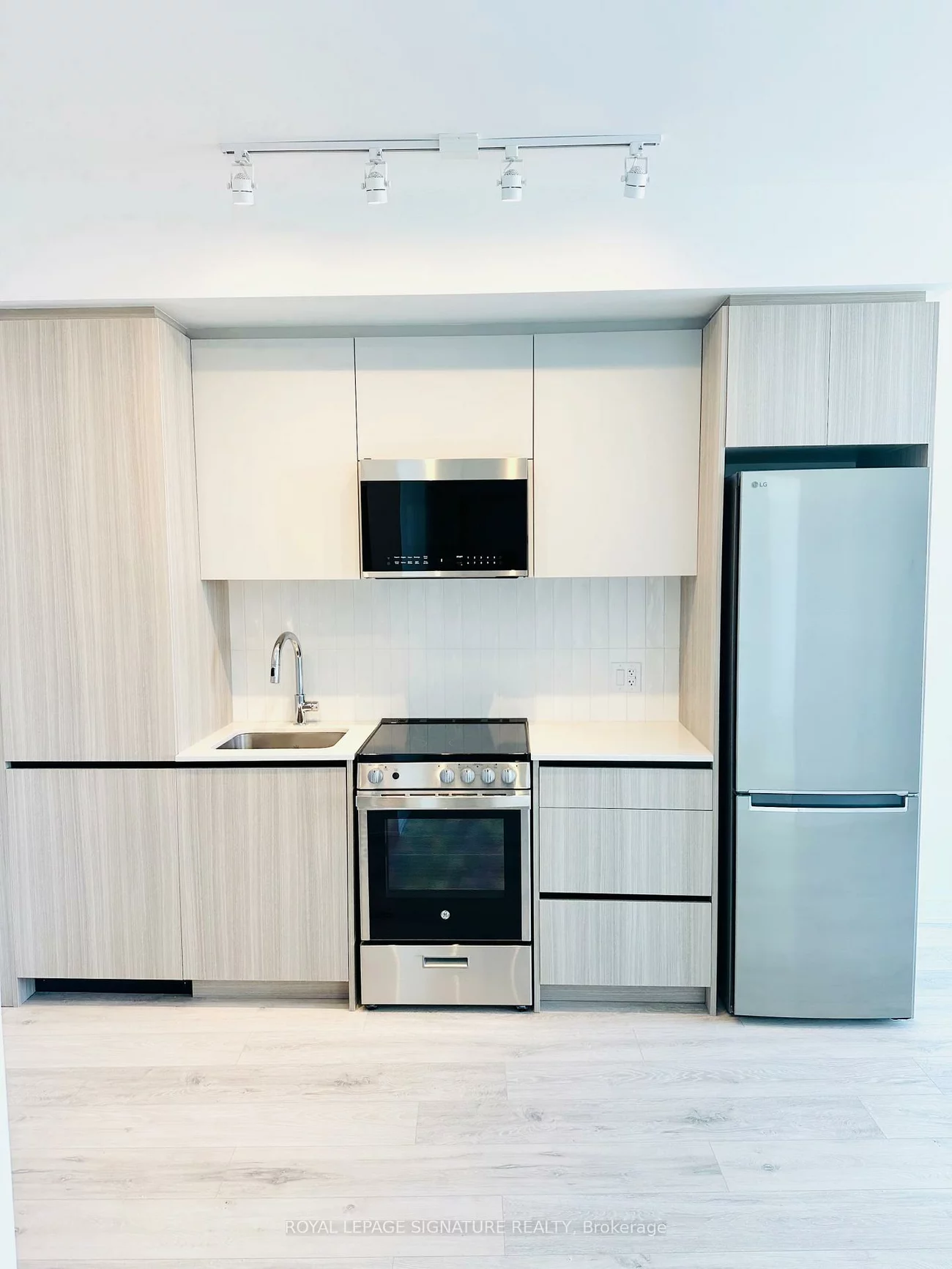 20, All Nations, Northwest Brampton, Brampton