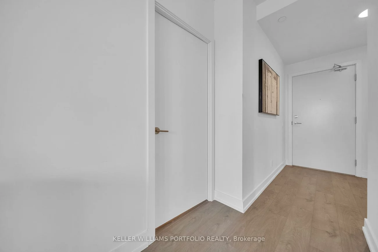 215, Veterans, Brampton West, Brampton