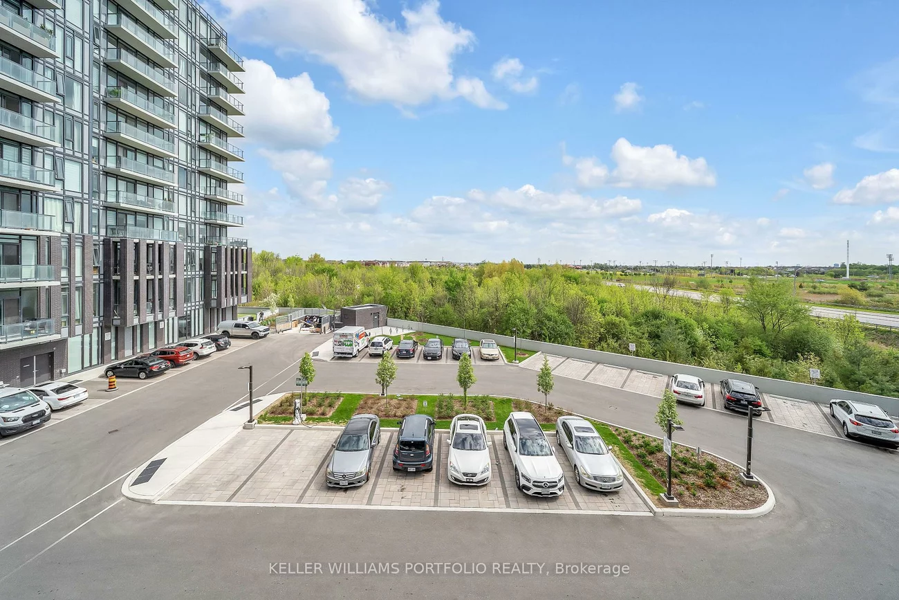 215, Veterans, Brampton West, Brampton