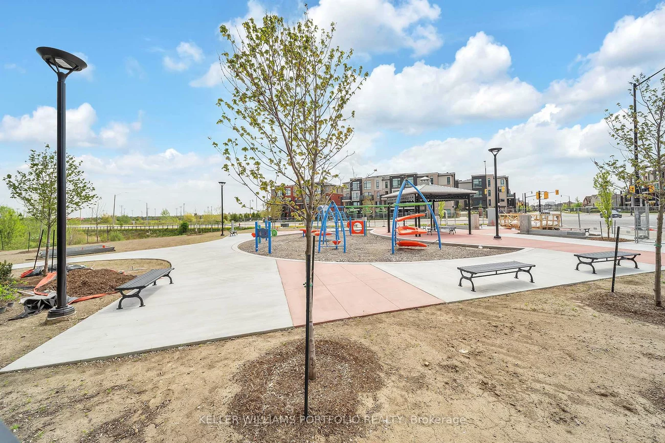 215, Veterans, Brampton West, Brampton