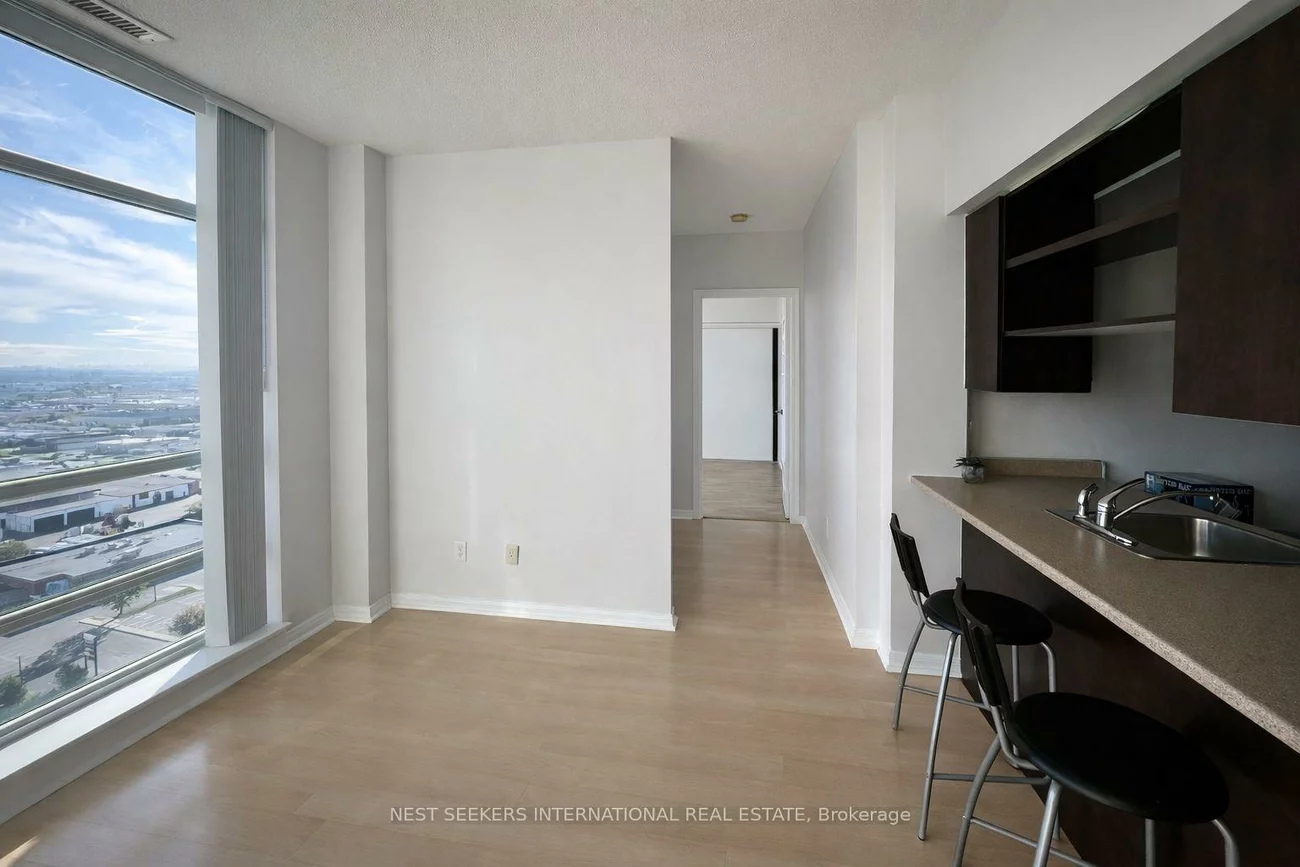 215, Queen, Queen Street Corridor, Brampton