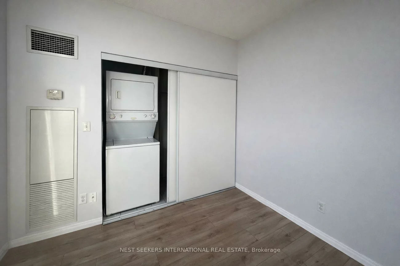 215, Queen, Queen Street Corridor, Brampton