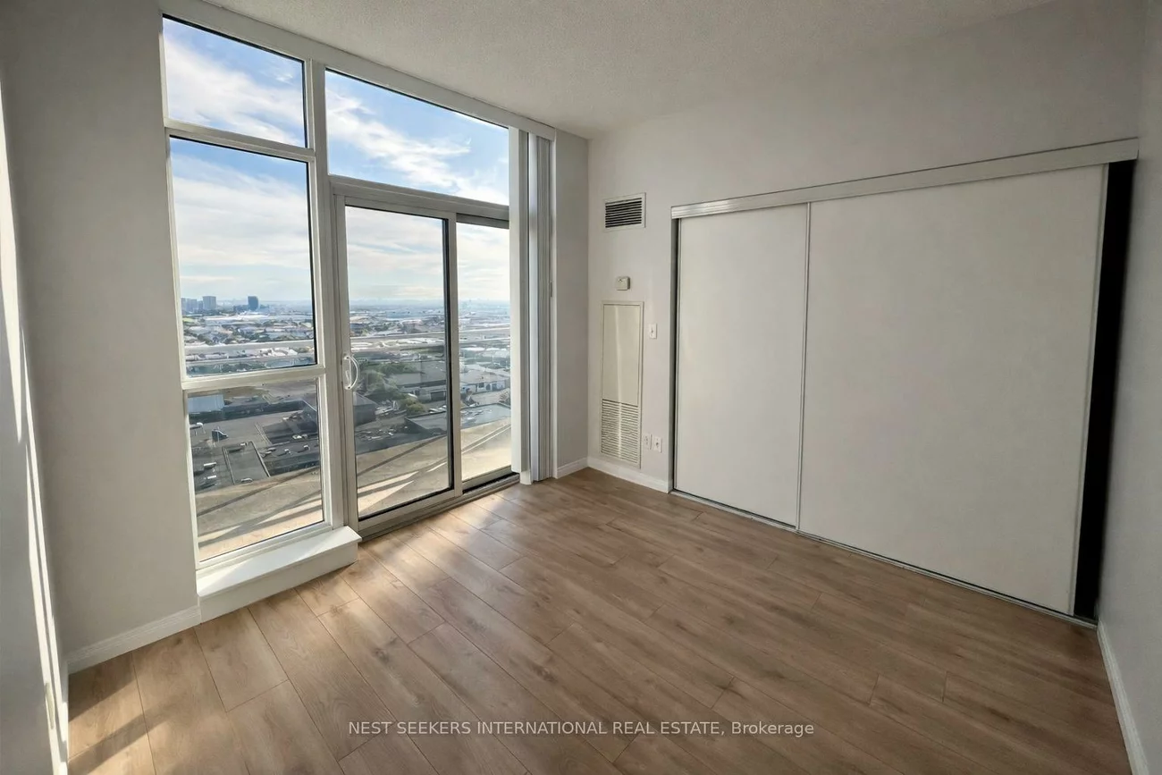 215, Queen, Queen Street Corridor, Brampton