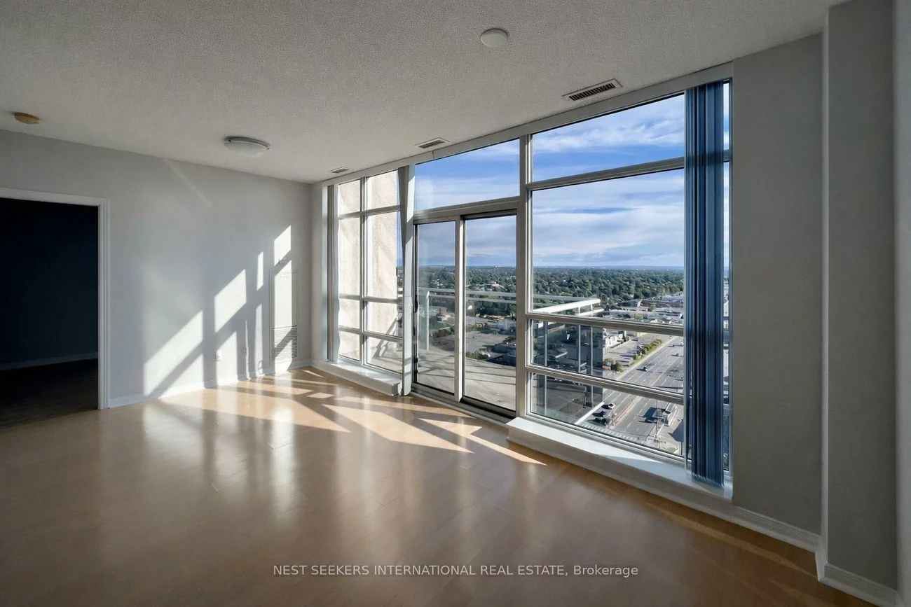 215, Queen, Queen Street Corridor, Brampton