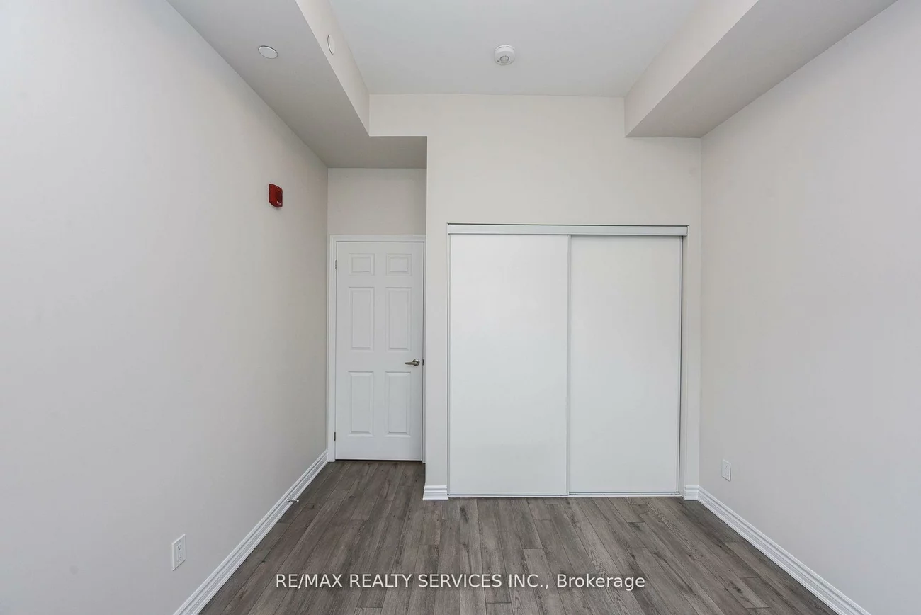 200, Lagerfeld, Northwest Brampton, Brampton