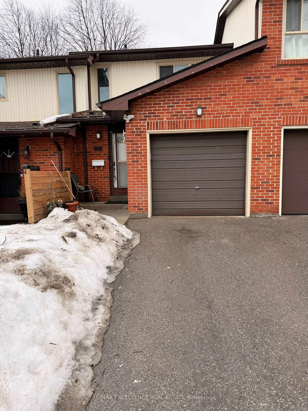 42, Foster, Brampton North, Brampton