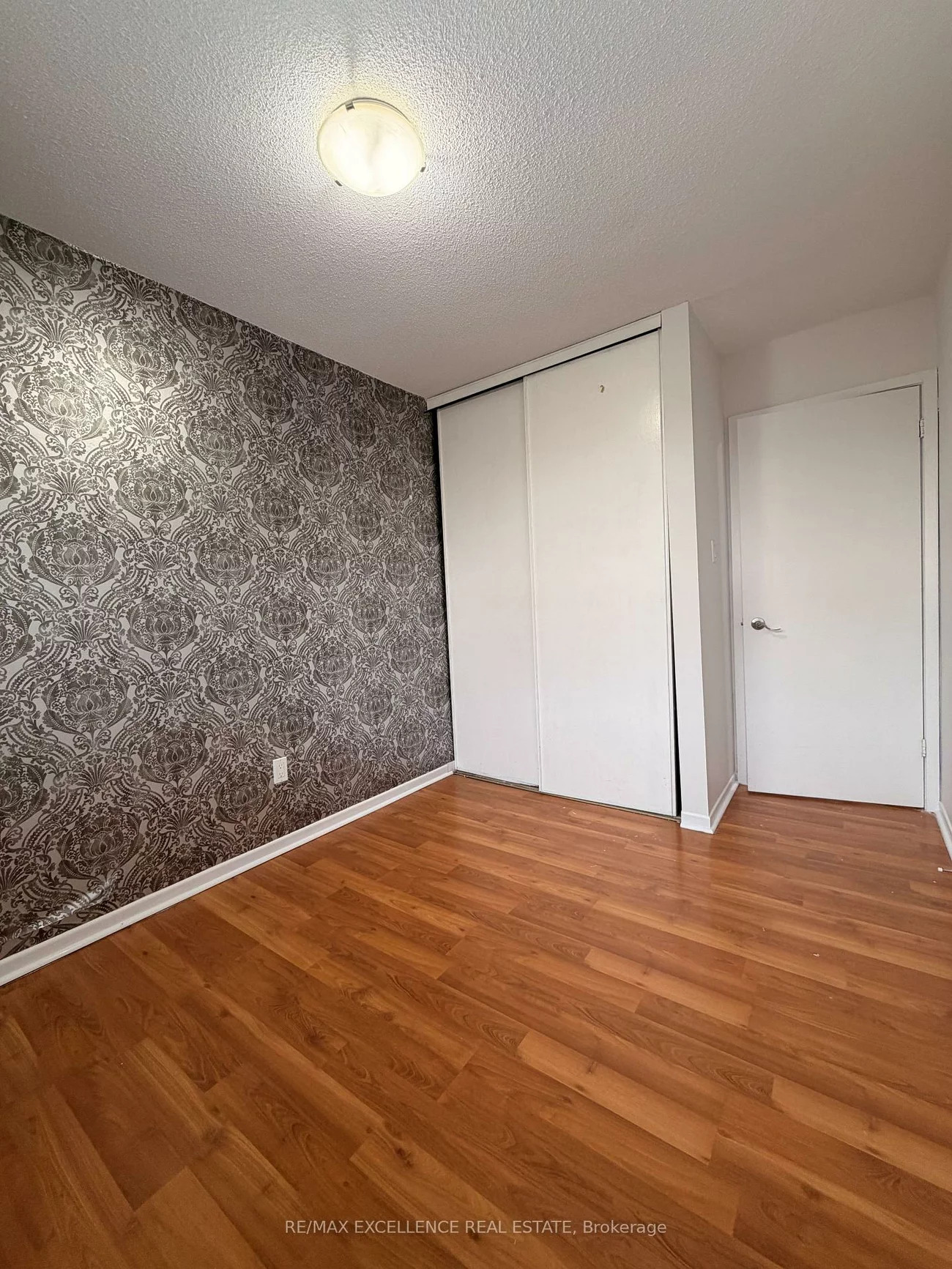 42, Foster, Brampton North, Brampton