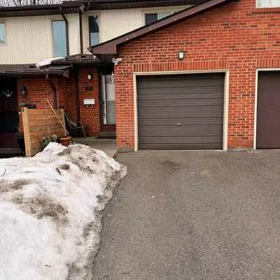 42, Foster, Brampton North, Brampton