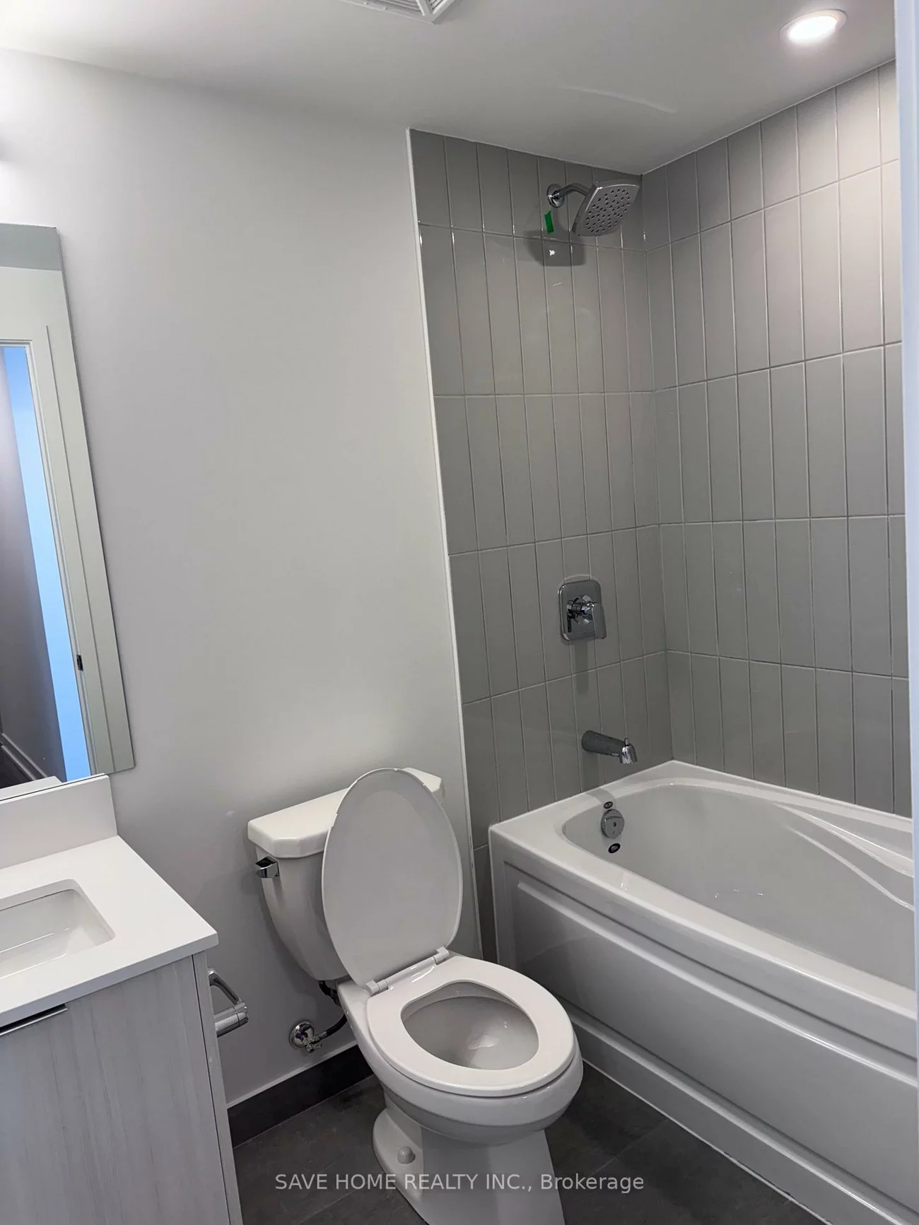 225, Malta, Fletcher's Creek South, Brampton