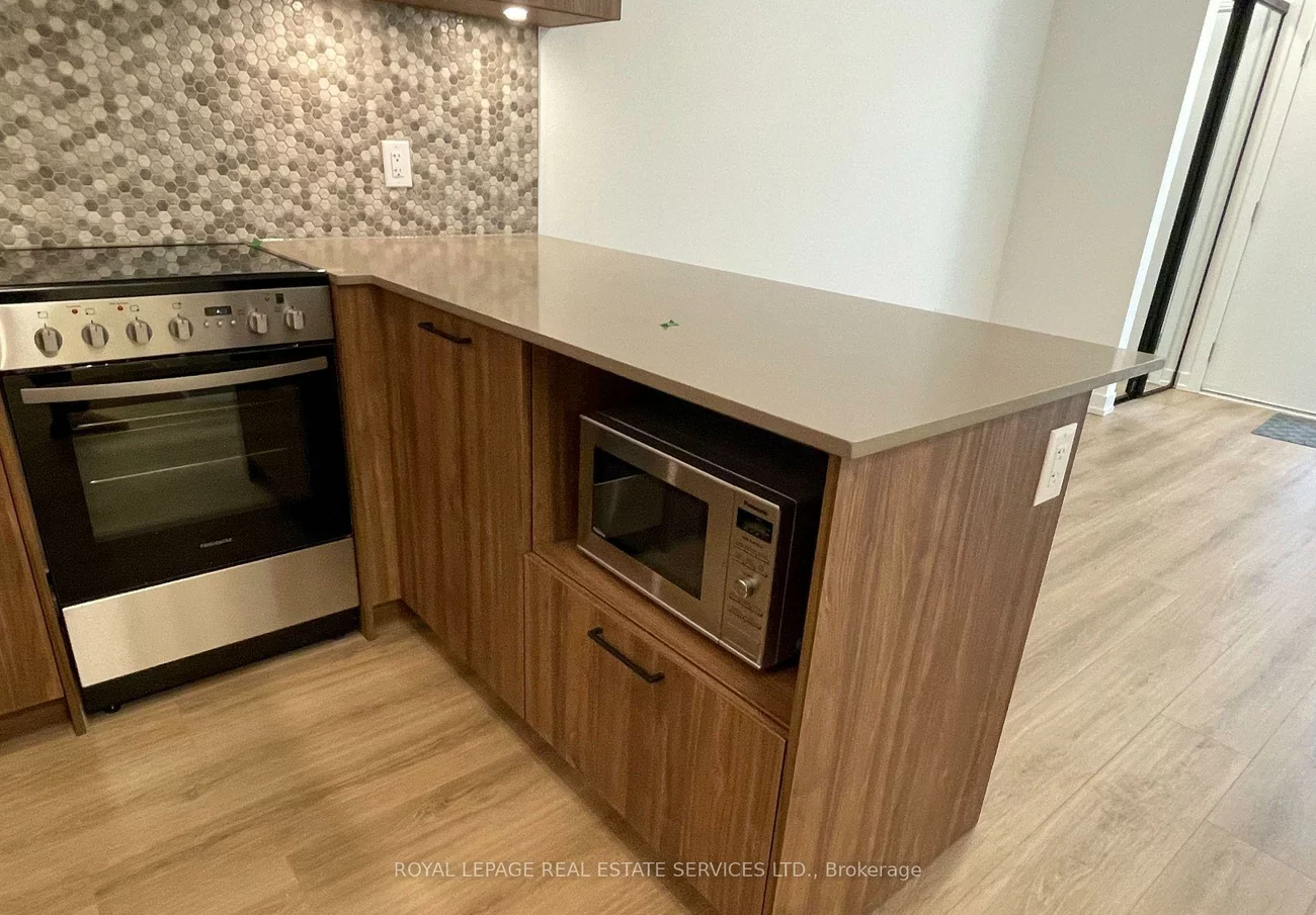 30, Lagerfeld, Northwest Brampton, Brampton