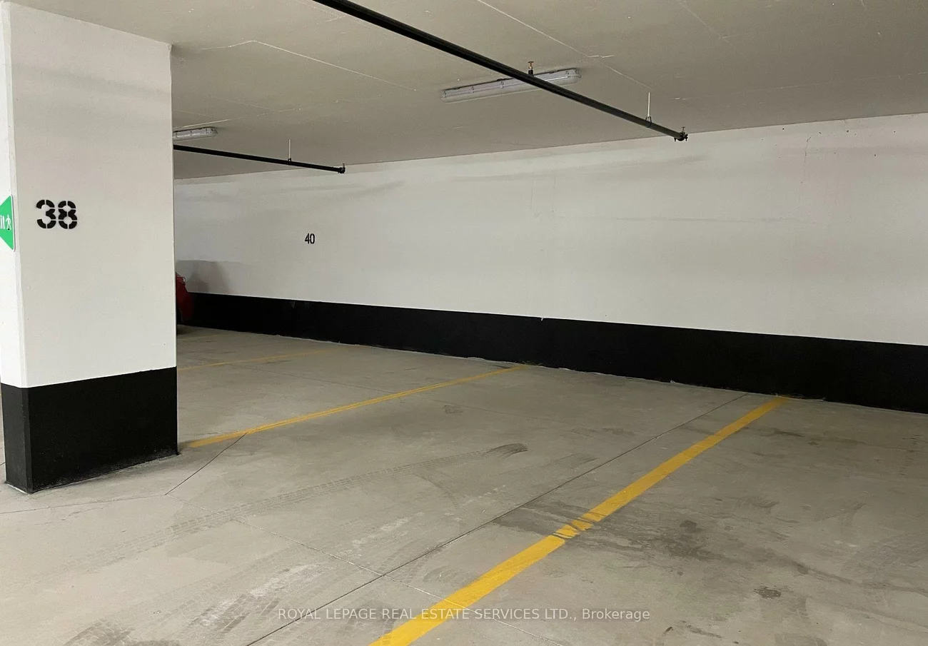 30, Lagerfeld, Northwest Brampton, Brampton